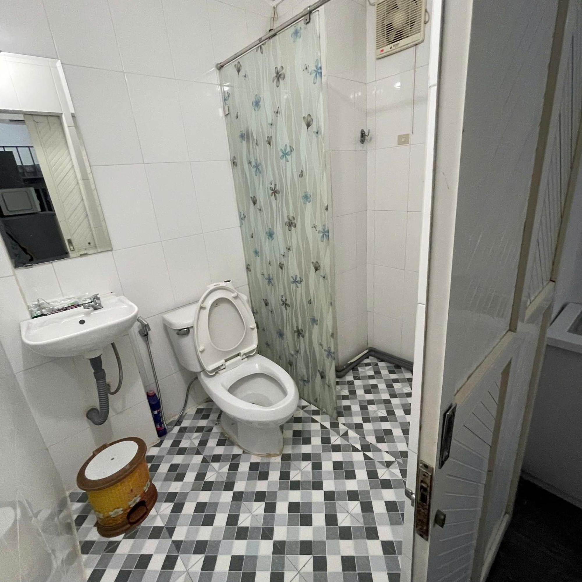 Sky House Aparthotel Хошимин Екстериор снимка